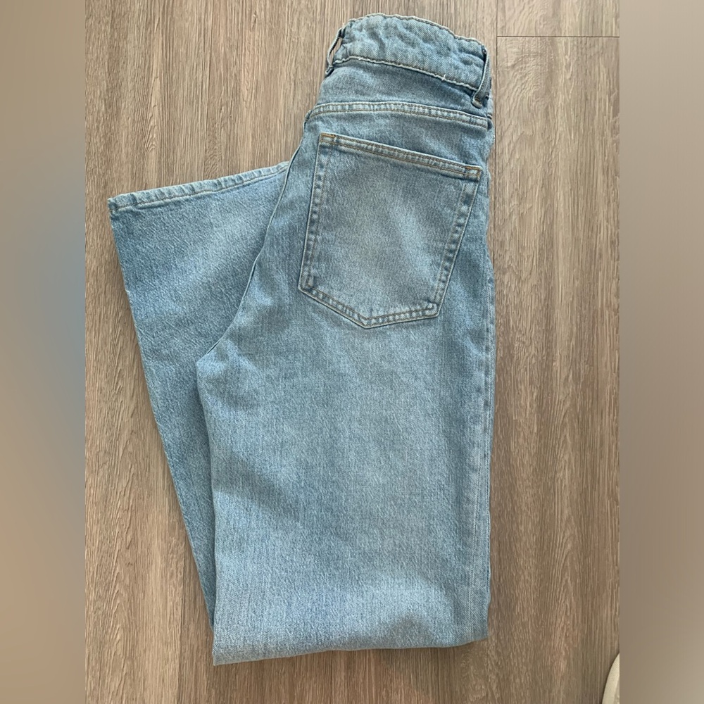 Women's | straight| blue jeans | size 8 💙 - Picture 3 of 5